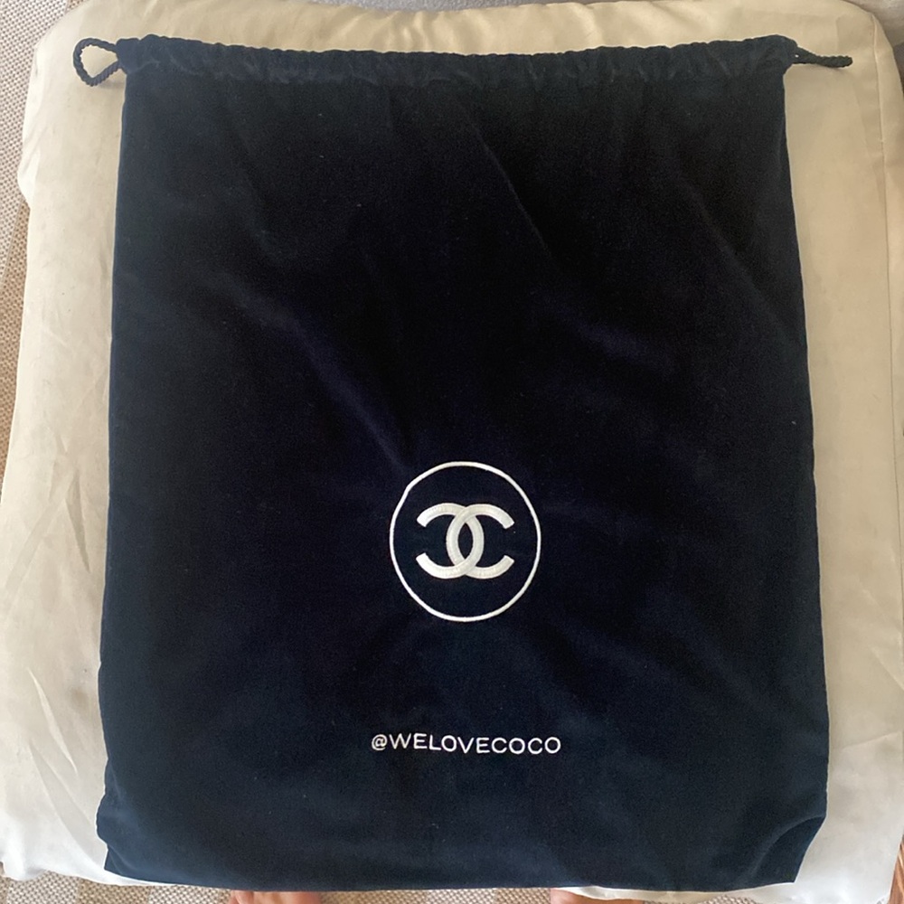 Chanel Black Velvet Drawstring Dust Bag with Logo - Picture 5 of 5